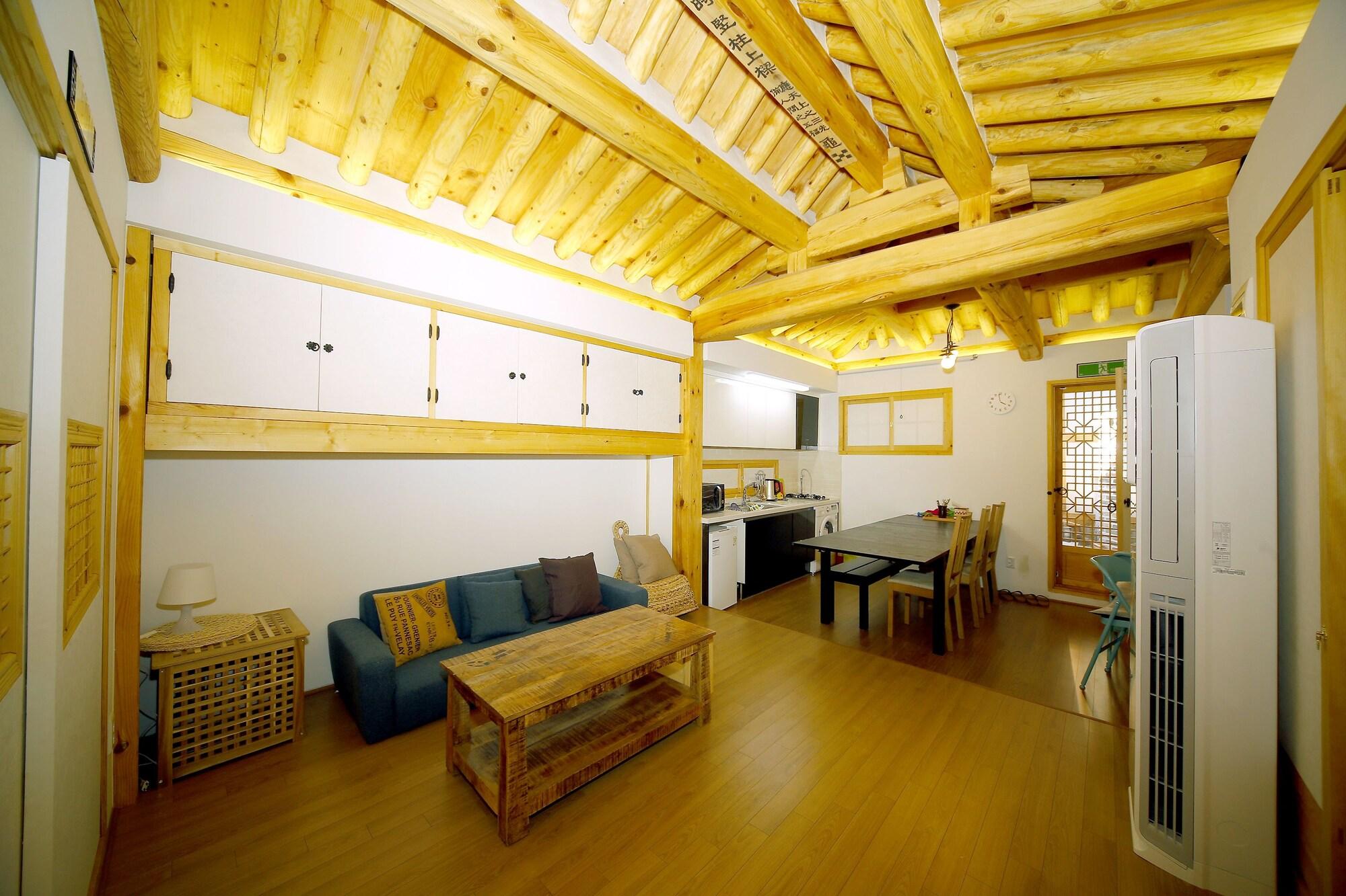 Hanok 24 Guesthouse Gyeongbokgung Seul Exterior foto