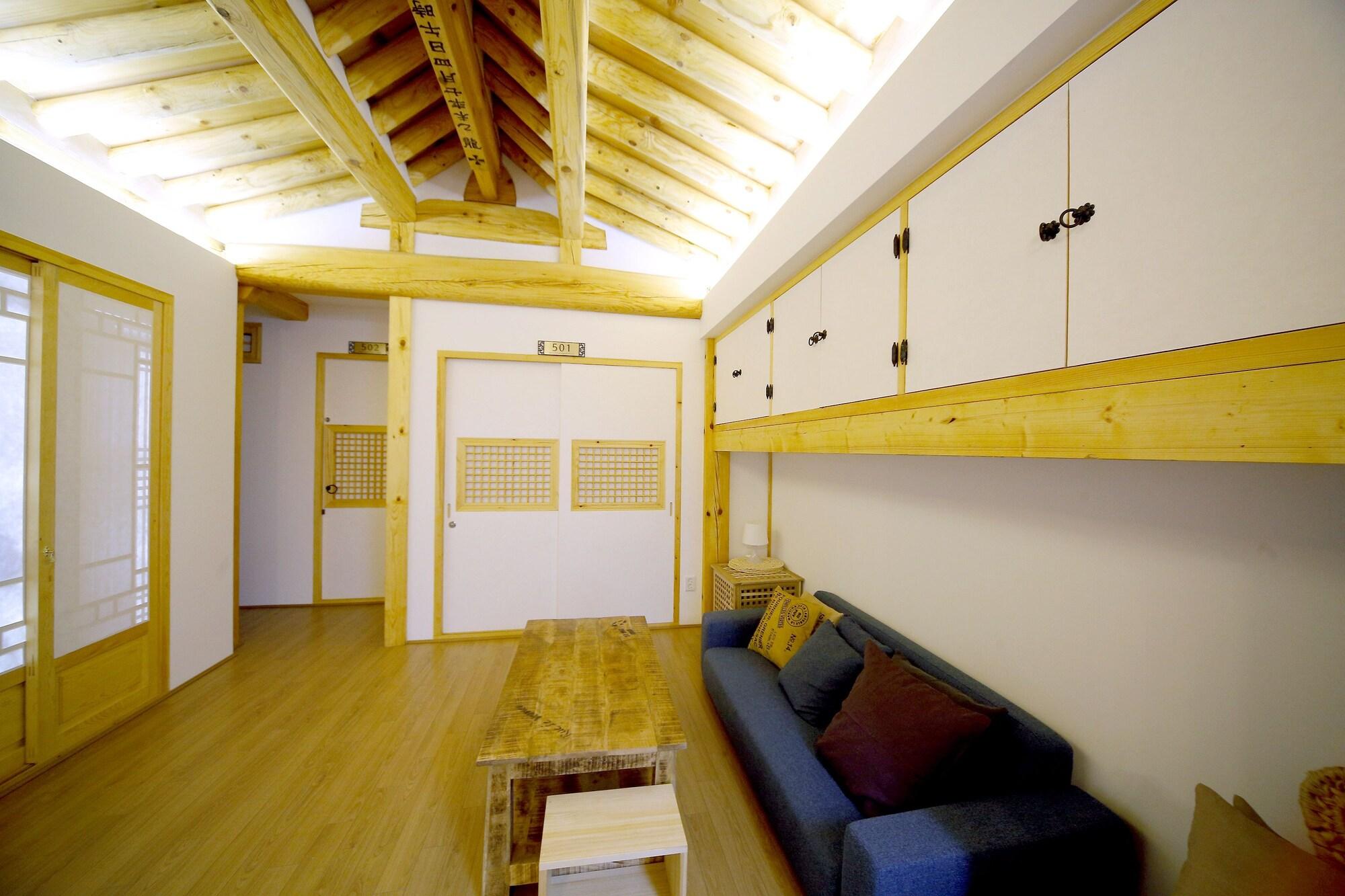 Hanok 24 Guesthouse Gyeongbokgung Seul Exterior foto