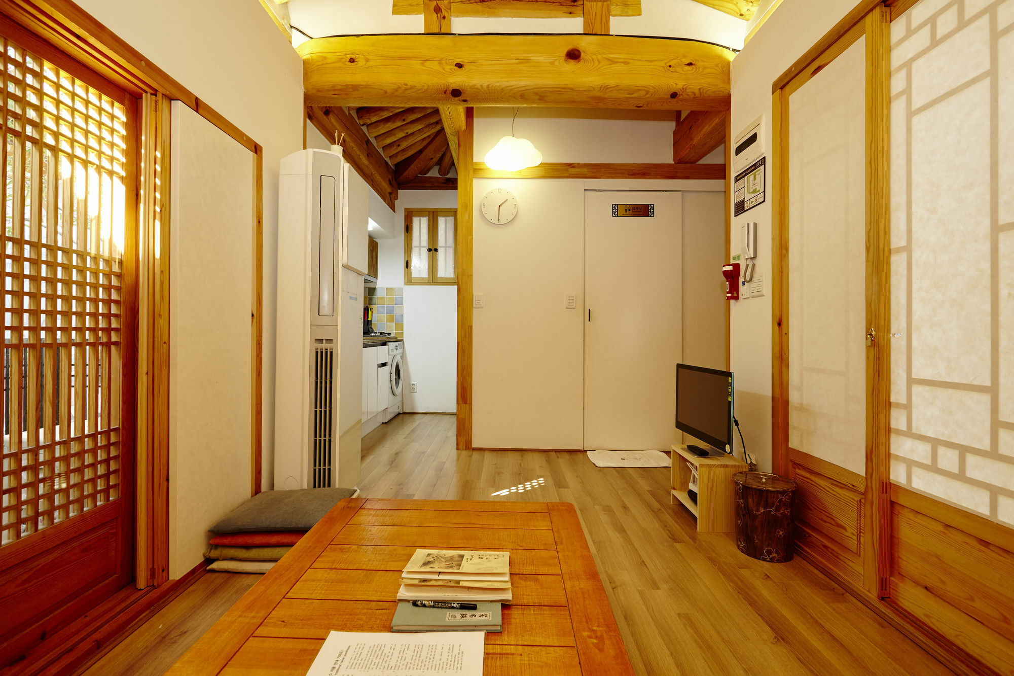 Hanok 24 Guesthouse Gyeongbokgung Seul Exterior foto